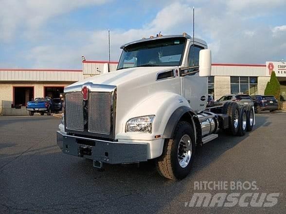 Kenworth T880 Cab & Chassis Trucks