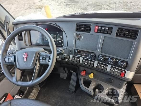 Kenworth T880 Dump Trucks