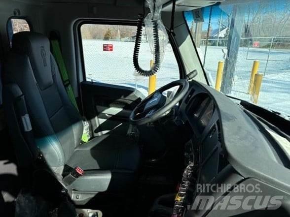 Kenworth T880 Dump Trucks