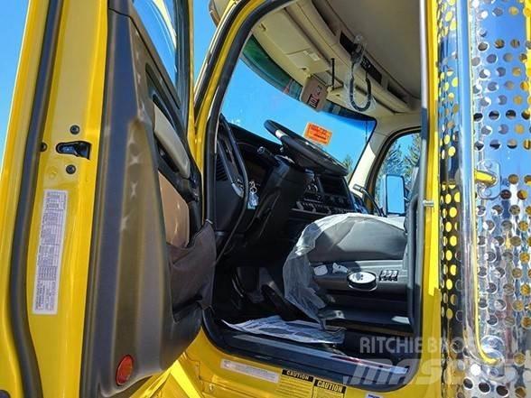 Kenworth T880 Dump Trucks