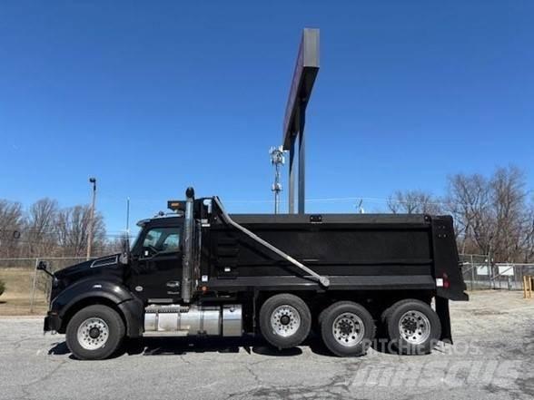 Kenworth T880 Dump Trucks