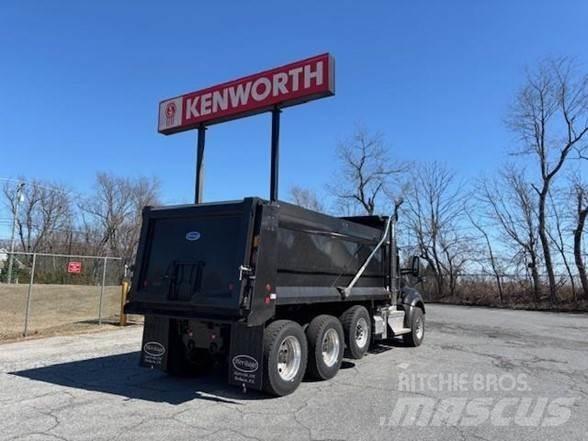 Kenworth T880 Dump Trucks