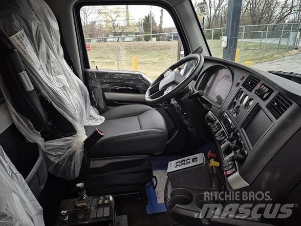 Kenworth T880 Dump Trucks