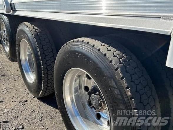 Kenworth T880 Dump Trucks