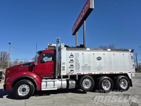 Kenworth T880 Dump Trucks