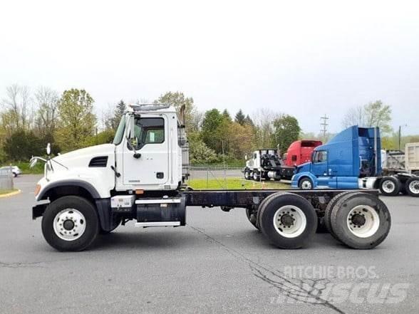 Mack GRANITE CV713 Cab & Chassis Trucks