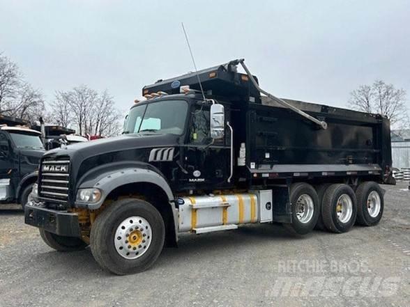 Mack GRANITE GU713 Dump Trucks