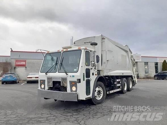 Mack LEU613 Garbage Trucks / Recycling Trucks