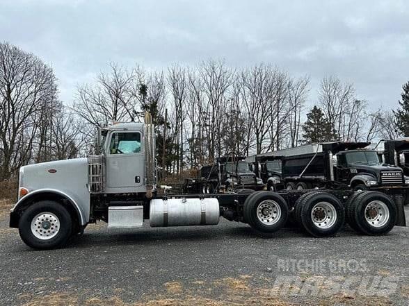 Peterbilt 367 Conventional Trucks / Tractor Trucks
