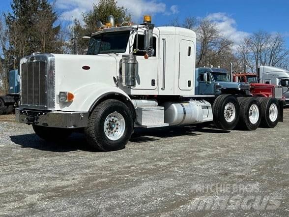 Peterbilt 367 Conventional Trucks / Tractor Trucks