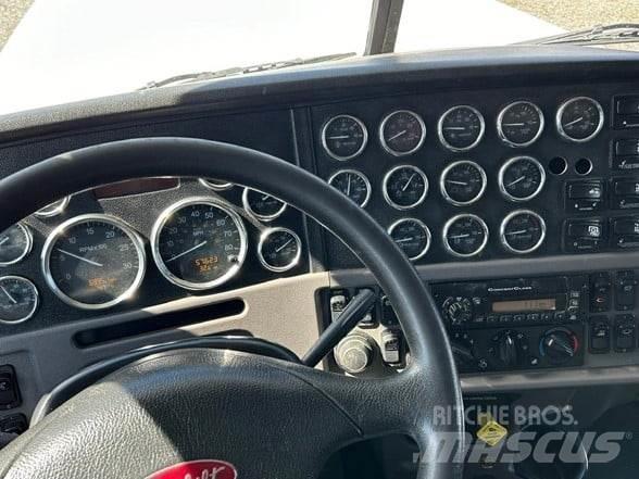 Peterbilt 367 Conventional Trucks / Tractor Trucks