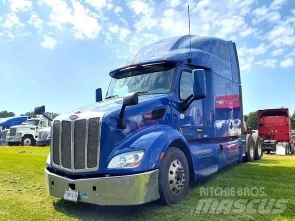 Peterbilt 579 Conventional Trucks / Tractor Trucks