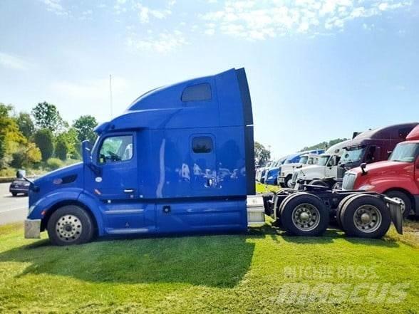 Peterbilt 579 Conventional Trucks / Tractor Trucks