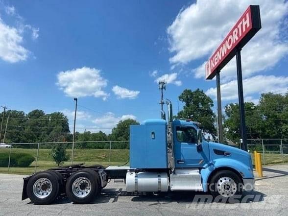 Peterbilt 579 Conventional Trucks / Tractor Trucks