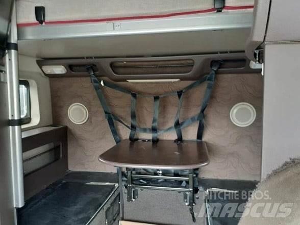 Volvo VNL64T780 Conventional Trucks / Tractor Trucks
