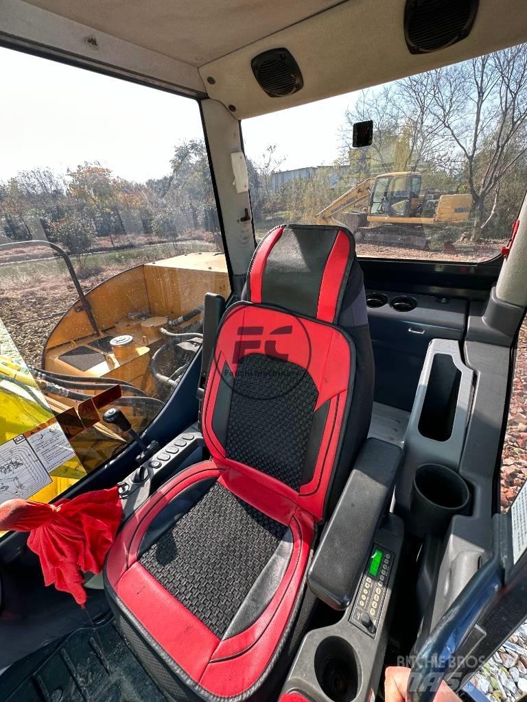 Komatsu PC 70-8 Crawler Excavators