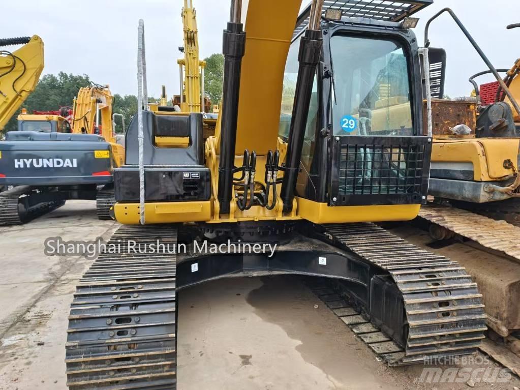 CAT 320D2 Crawler Excavators