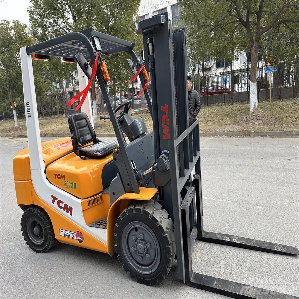 TCM FD30ZT Diesel Forklifts