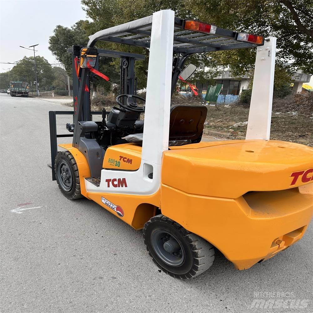 TCM FD30ZT Diesel Forklifts