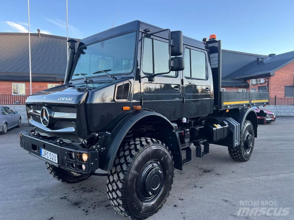 Mercedes-Benz Unimog Flatbed Trucks