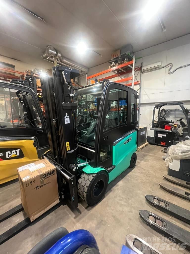 Mitsubishi FB25ACN Electric Forklifts