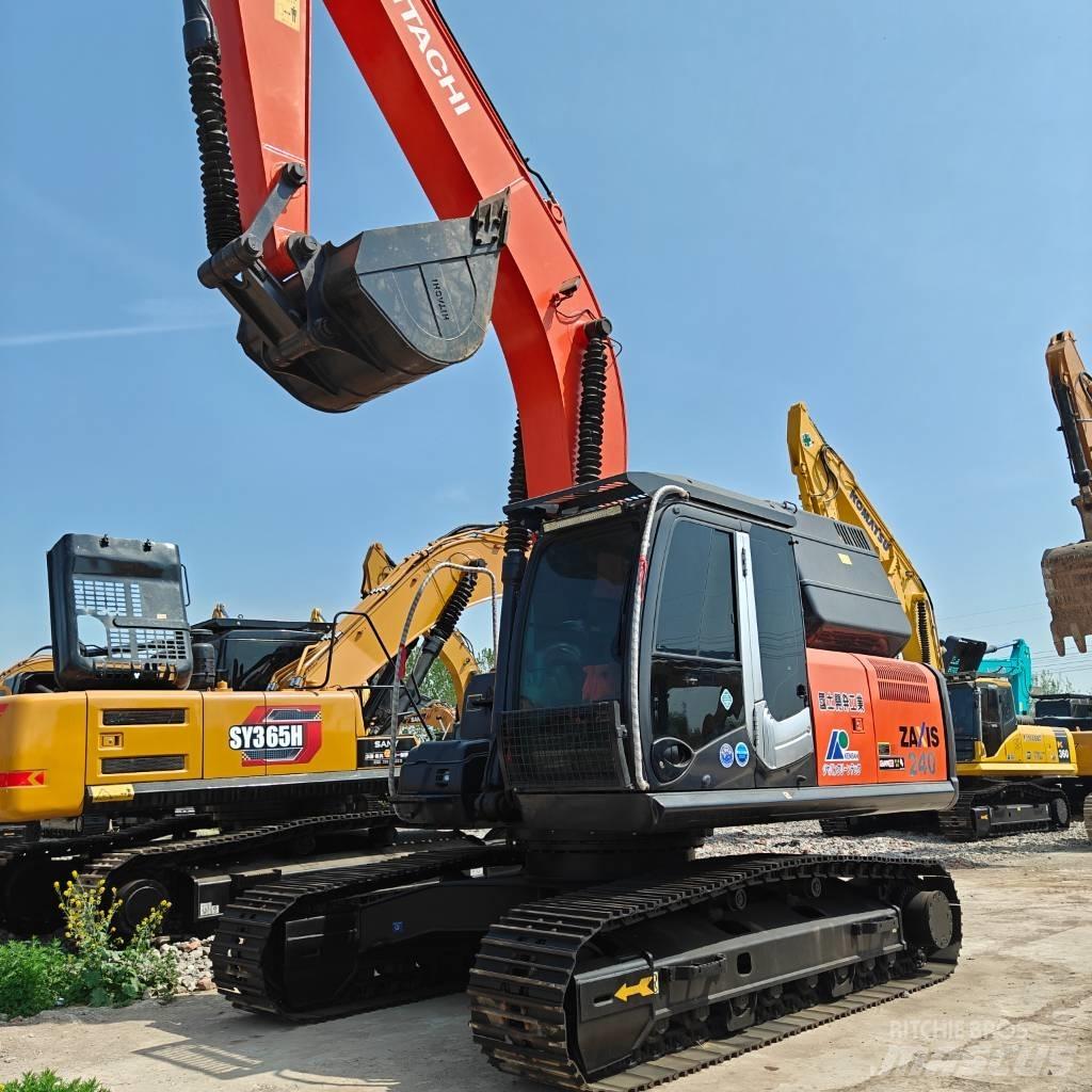 Hitachi 240LC-3 Crawler Excavators
