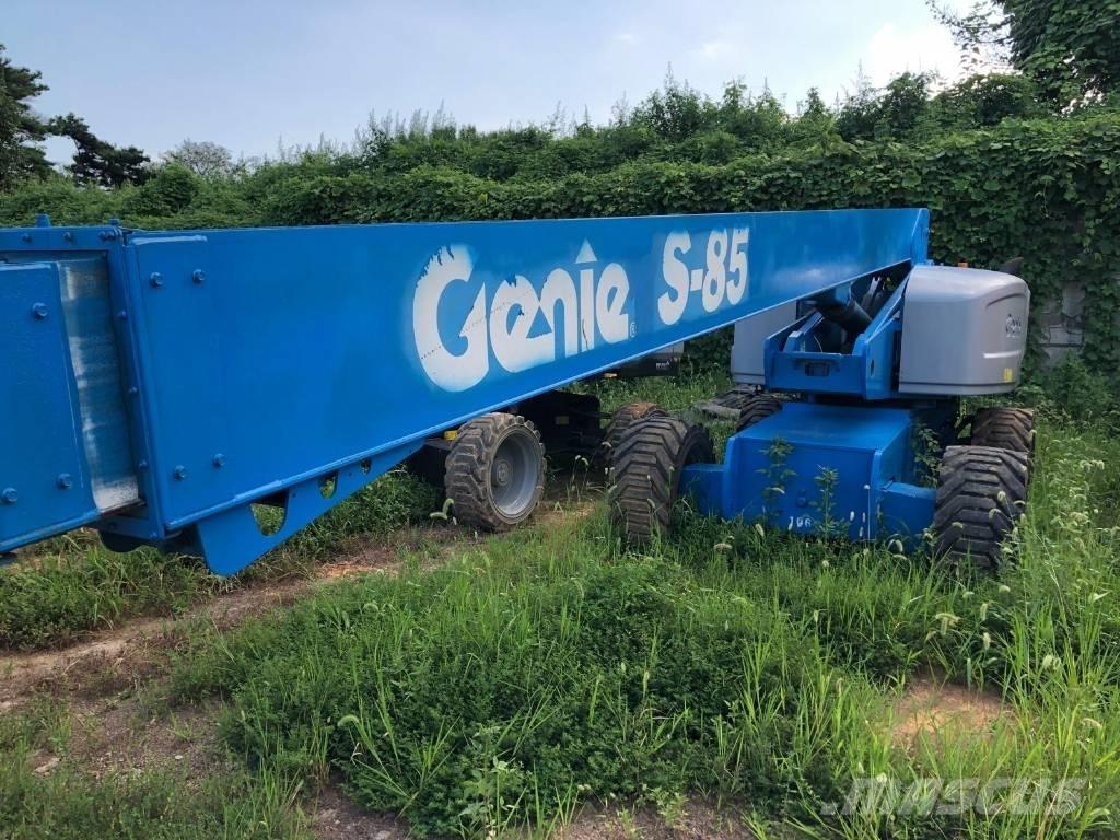 Genie S 85 Telescopic boom lifts