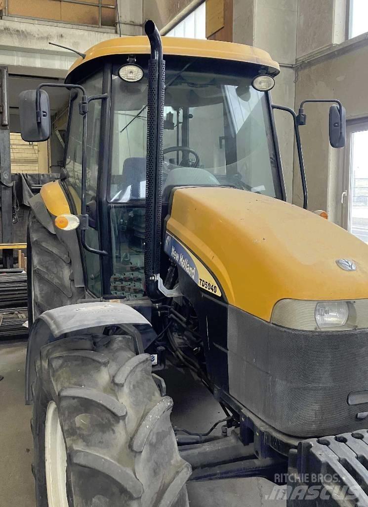 New Holland TD 5040 Tractors