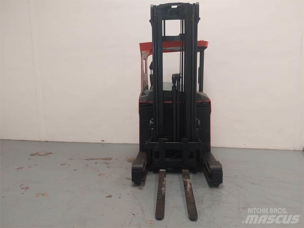 BT RRE 140 H Reach trucks