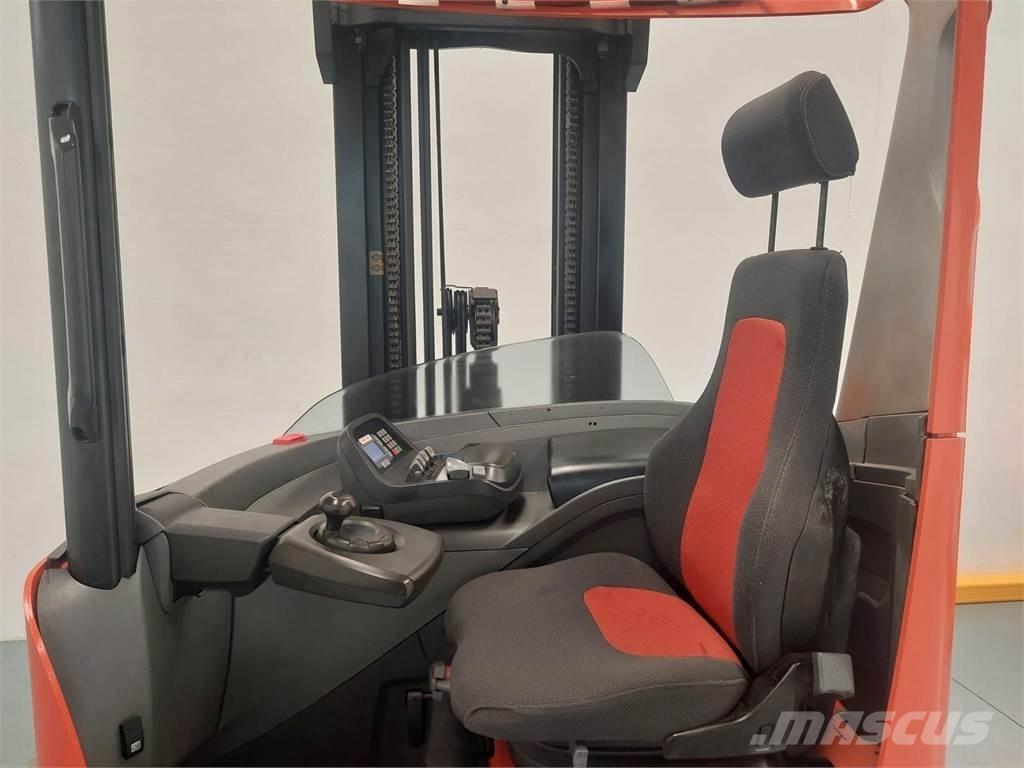 BT RRE 140 H Reach trucks