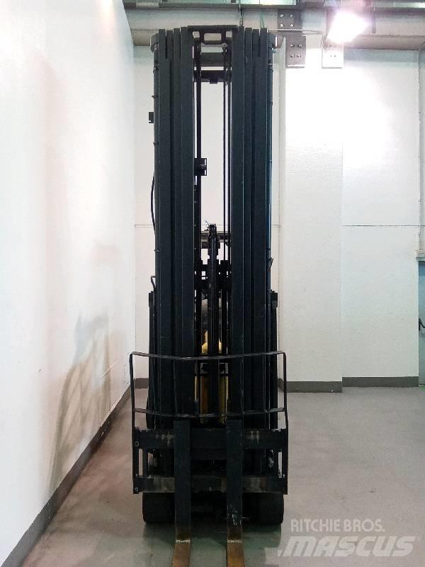 Aisle-Master 20 WHE Electric Forklifts