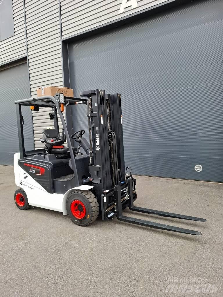 Bobcat B25NS Electric Forklifts