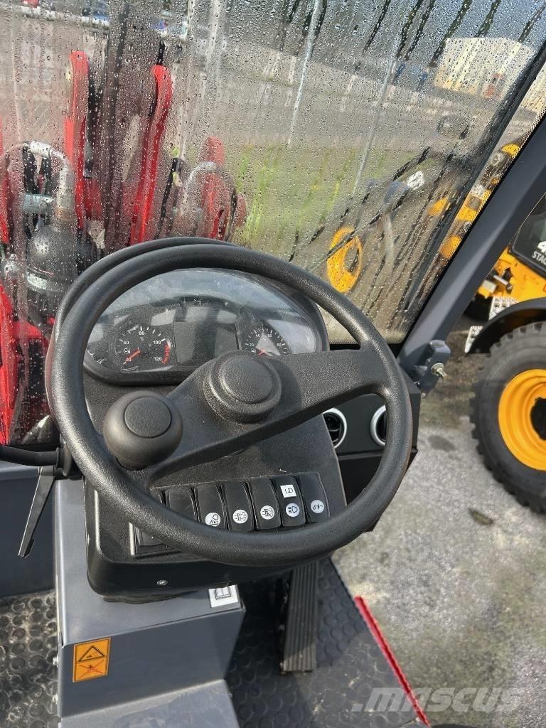 Flexitrac 1248 Cab Multi purpose loaders