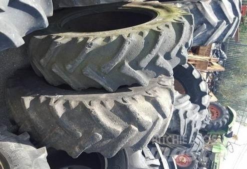  Pneus 12.4R24 Tires, wheels and rims