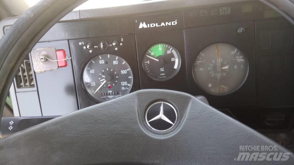 Mercedes-Benz 3535 Dump Trucks