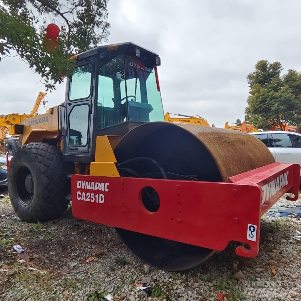 Dynapac CA251D Single drum rollers