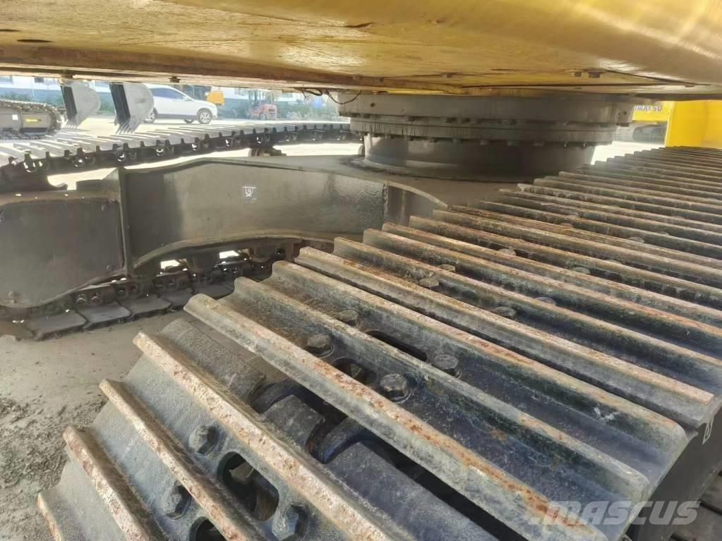 Komatsu PC 220 Crawler Excavators