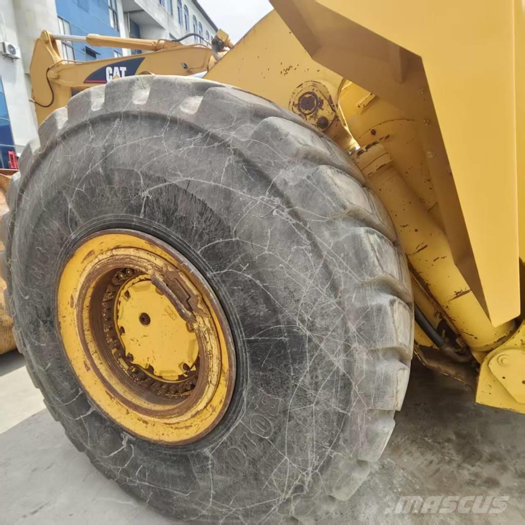 Komatsu WA 500-3 Wheel Loaders