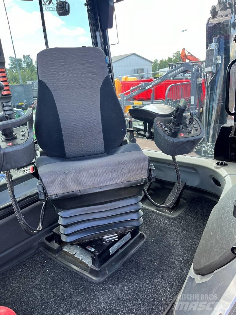 Huddig 1260C City Backhoe Loaders