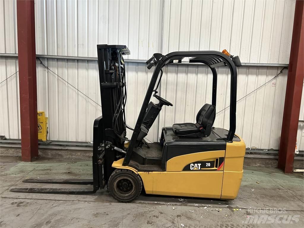 CAT EP20NT Electric Forklifts