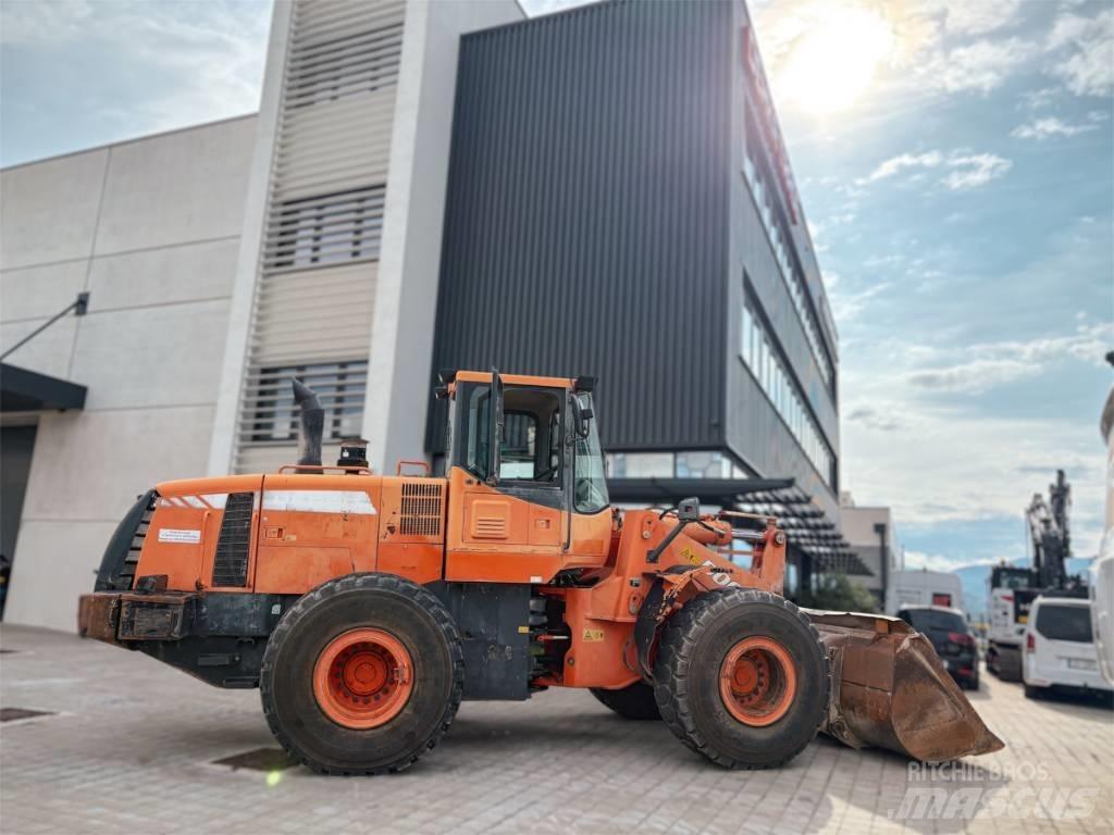 Doosan DL 300 Wheel Loaders