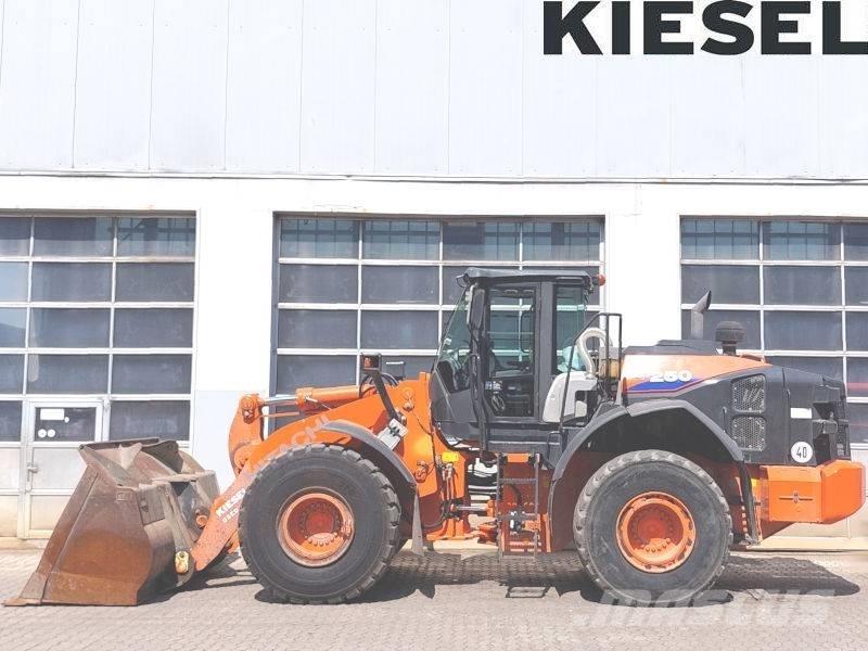 Hitachi ZW 250-6 Wheel Loaders