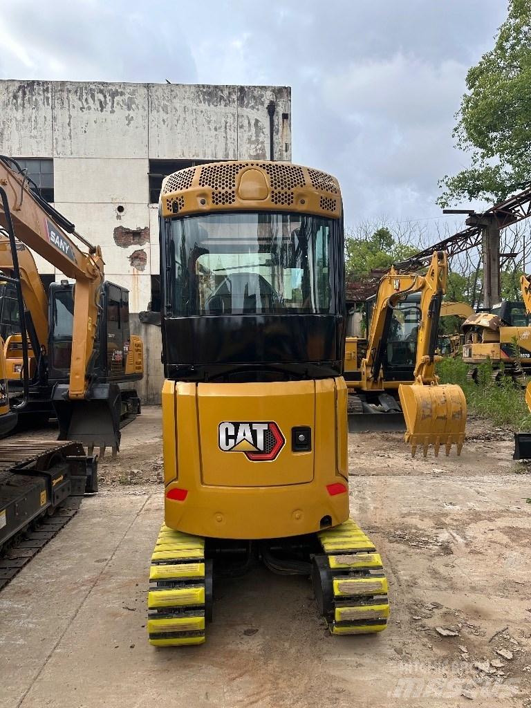 CAT 302 Mini Excavators <7t (Mini Diggers)