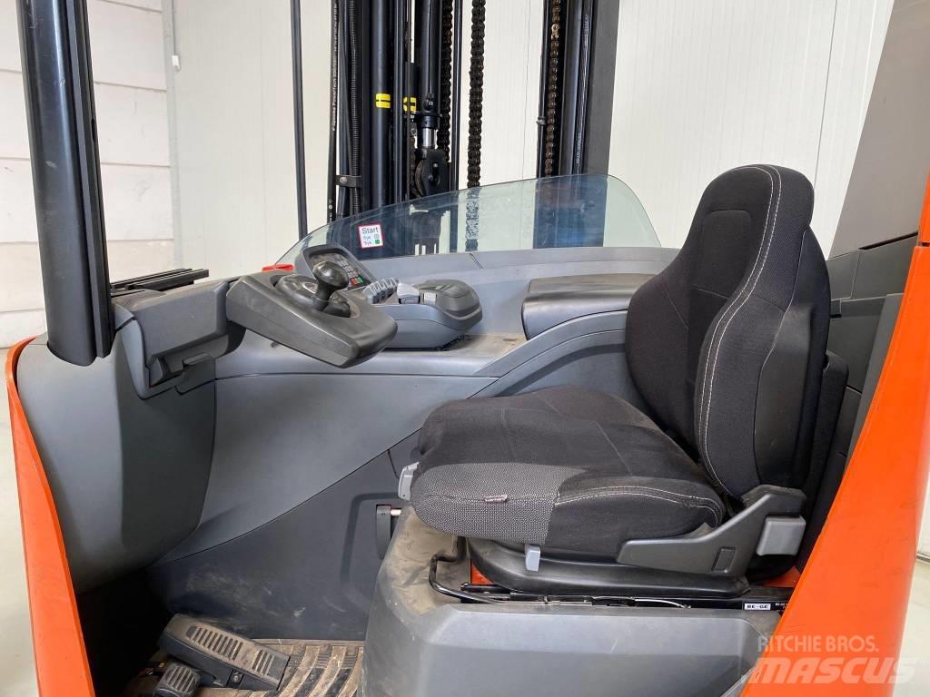 BT RRE140E Reach trucks