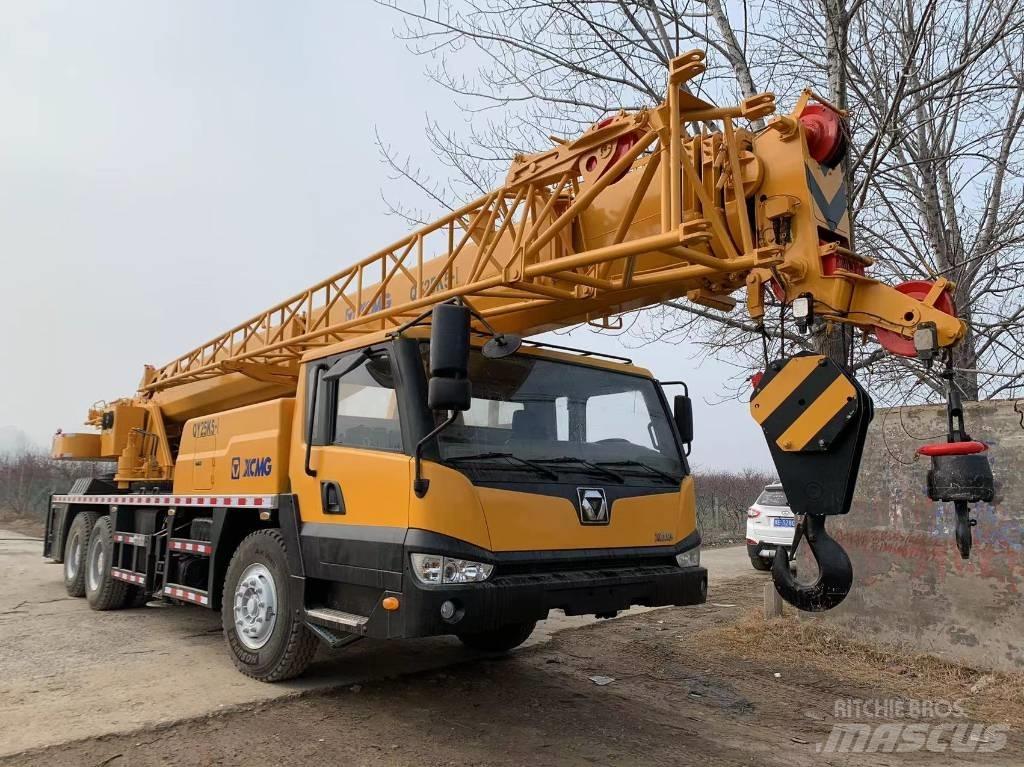 XCMG QY25K5-I Mobile and all terrain cranes