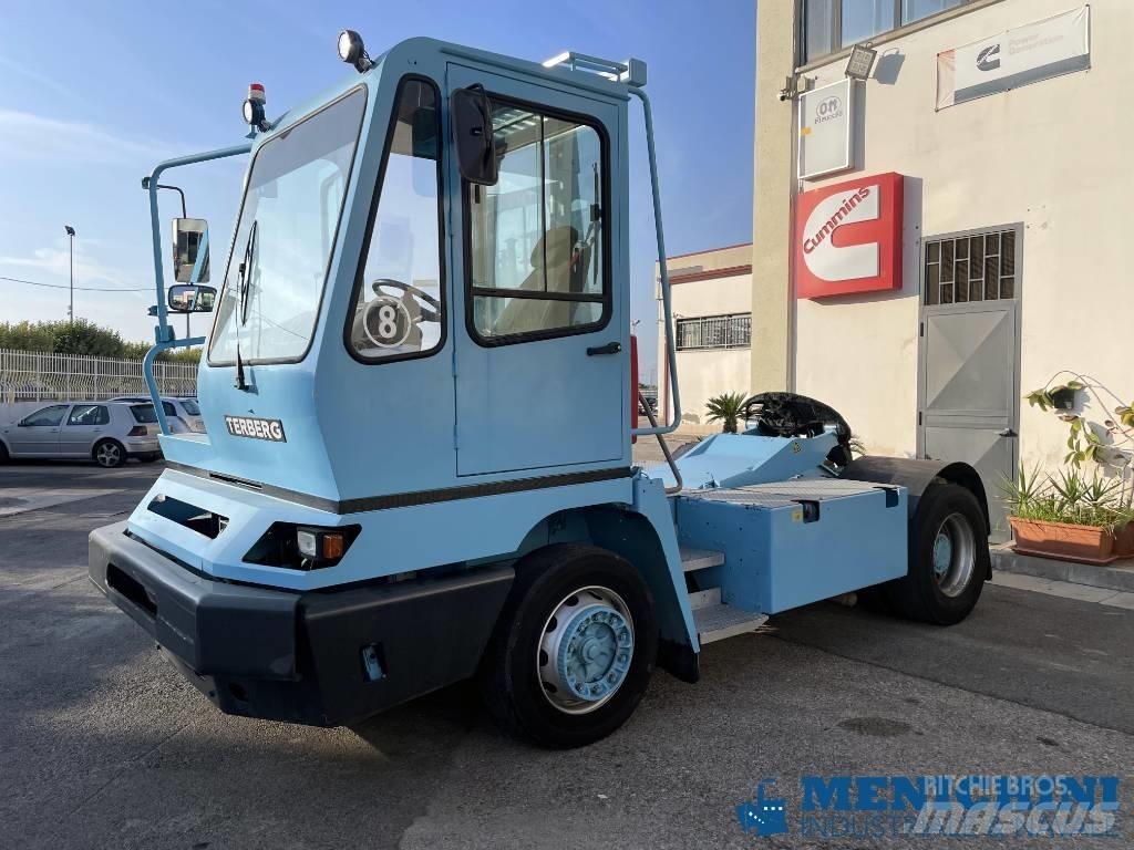 Terberg YT222 Shunt Trucks
