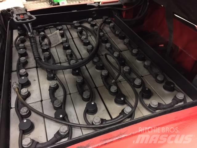 Linde E 20 PH - 02 Electric Forklifts