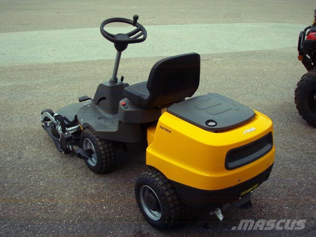 Stiga Park 300 M Riding mowers