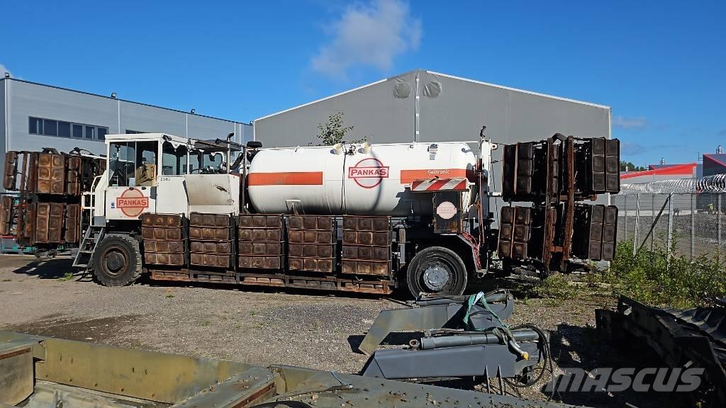 Wirtgen HM 4500 Asphalt Recycling Equipment