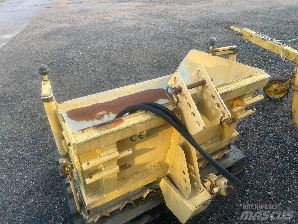 Falköping S-3 Sand And Salt Spreaders